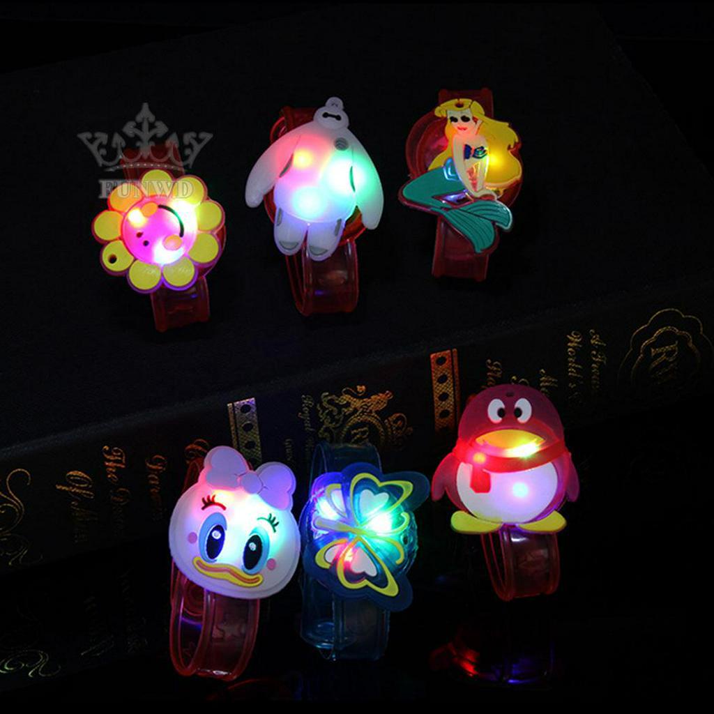 Đồng Hồ Đeo Tay Đèn Led Họa Tiết Hoạt Hình Đáng Yêu