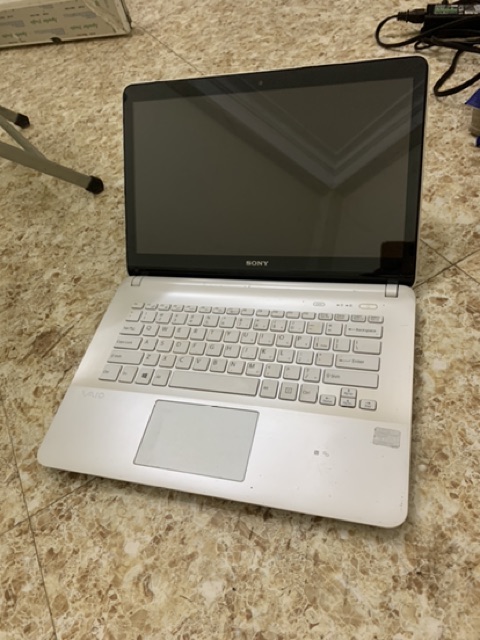 Laptop Sony Vaio SVF14 Trắng Đẹp Tinh Khôi