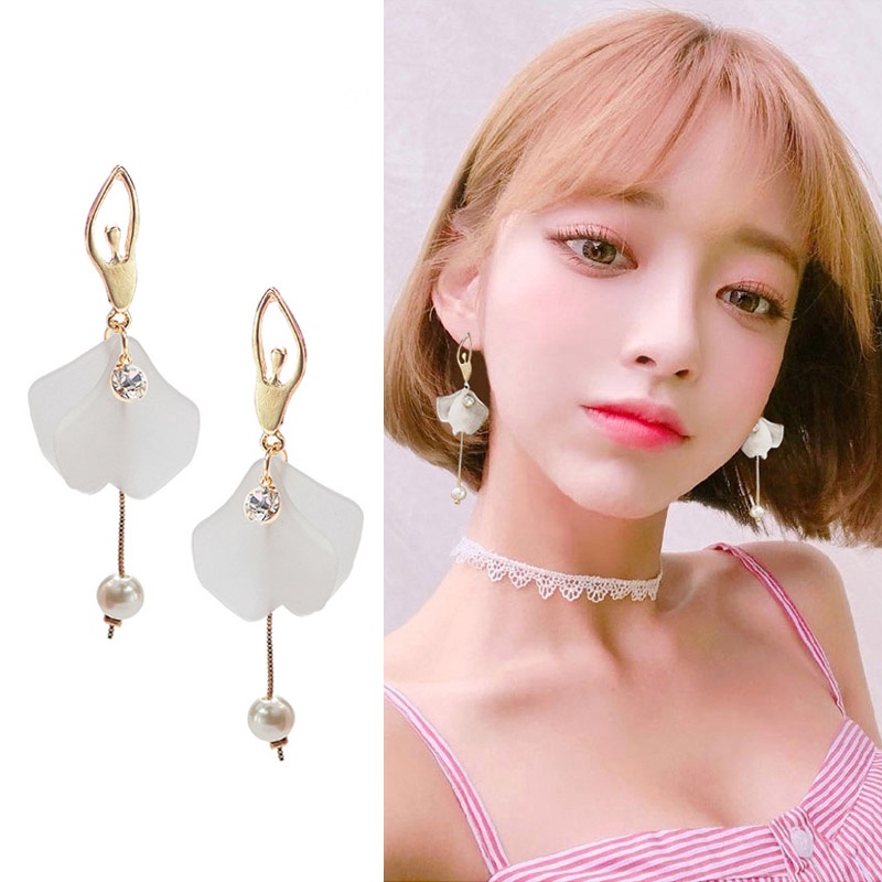 Đôi khuyên tai mạ bạc 925 hình cô gái múa ba lê dễ thương
