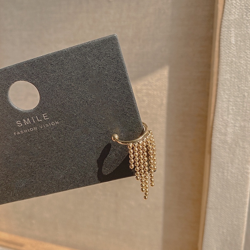 Khuyên Kẹp Vành Tai Thiết Kế Tua Rua Độc Đáo