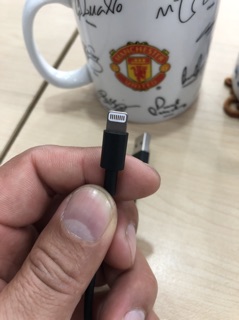 Cáp Lightning 20cm chính hãng Beats có MFi (Do Apple sản xuất)