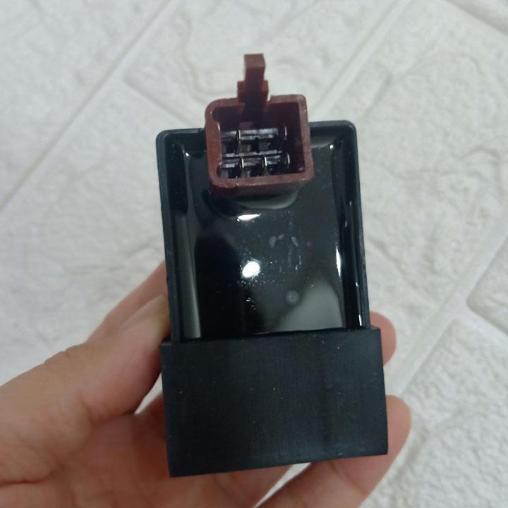 IC 5 chân xe dream wave