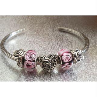 Charm bạc 925 hoa hồng phối với kiềng sọc