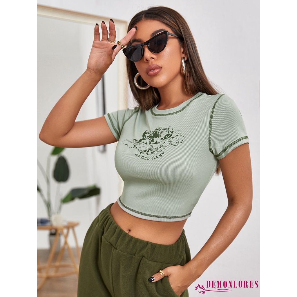 Áo croptop ngắn tay cổ tròn phối đường chỉ may màu tương phản và họa tiết thiên thần nhỏ sành điệu cho nữ