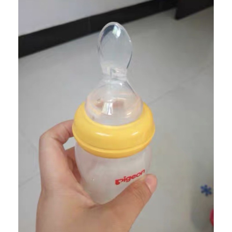 Núm thìa bình cổ rộng cho bé lười ti bình