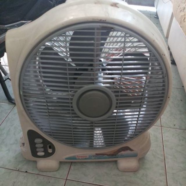 Quạt sạc cũ
