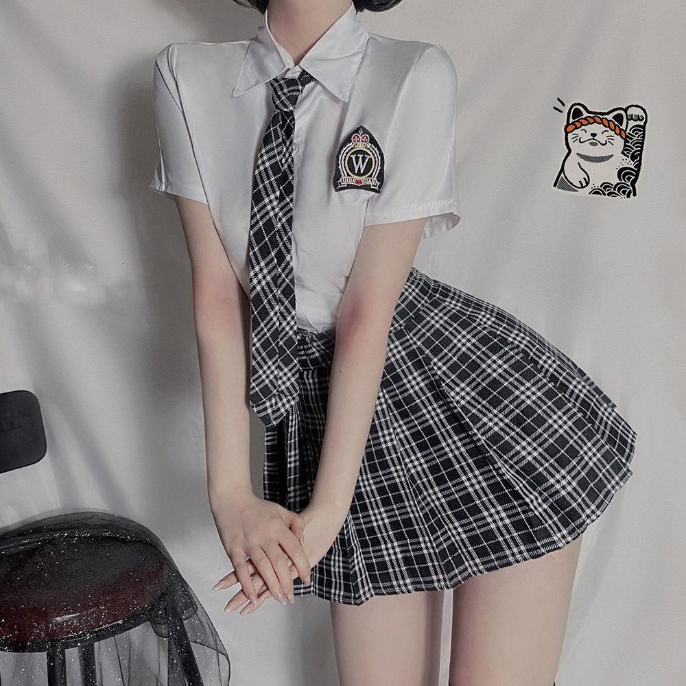 Trang Phục Hóa Trang Nữ Sinh Quyến Rũ Phong Cách Lolita