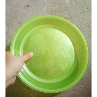 Mâm nhựa để hứng nước lồng chim