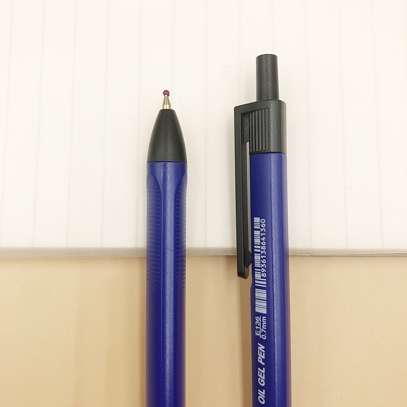 1 hộp 20 chiếc bút bi 0.7mm Eras E136