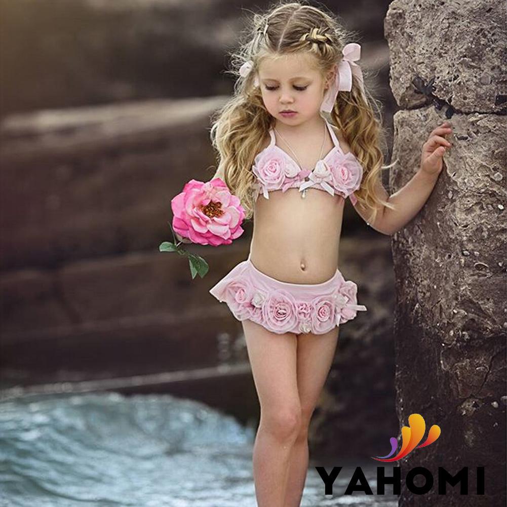 Bộ bikini ren hoa xinh xắn cho bé gái