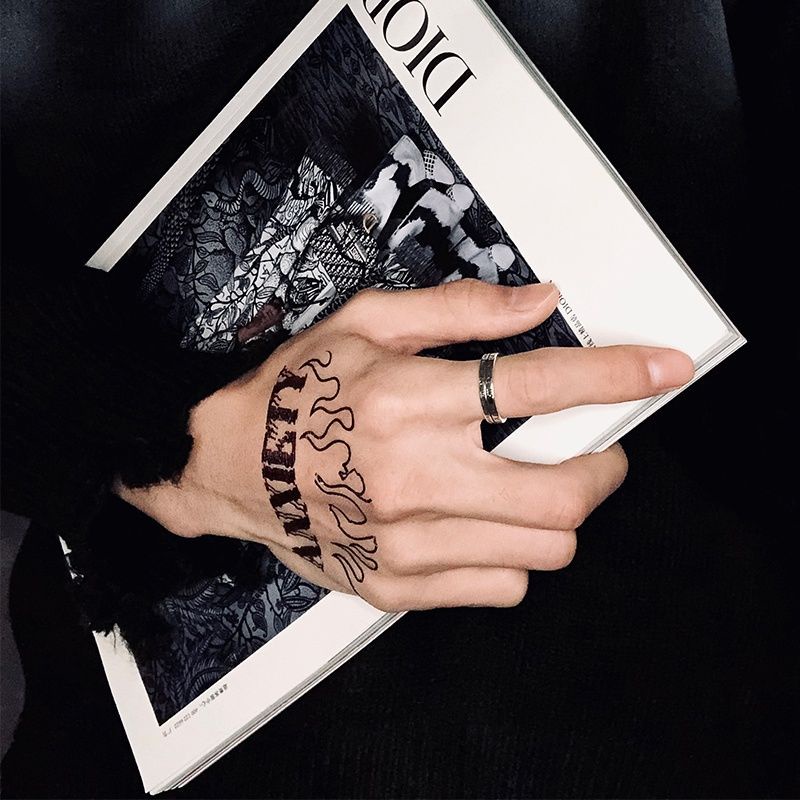 Nhẫn khắc số la mã thiết kế thời trang cho cặp đôi