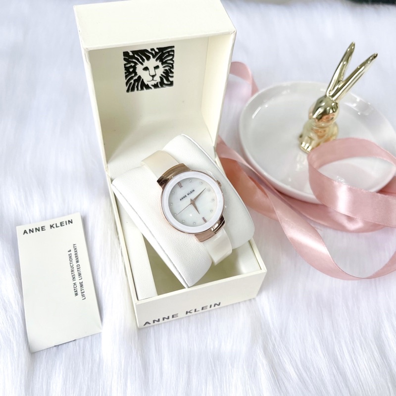 Đồng hồ nữ ANNE KLEIN model AK/3106WTRG dáng kiềng tone trắng nhũ