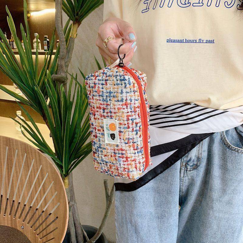 ⭐ iLado ⭐ Túi dễ thương theo chủ đề iLado Nylon / PVC, phong cách ca rô, túi có dây kéo nhỏ, hộp đựng bút ba chiều, bút dễ thương, có dây kéo, văn phòng, túi đựng đồ cá nhân Phong cách nữ tính nhẹ nhàng