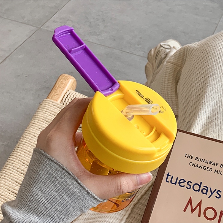 Bình Nước Chống Sốc Ngoài Trời Dễ Thương Có Ống Hút