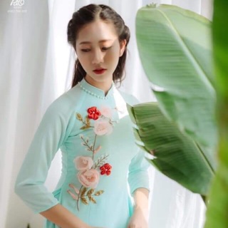 Áo dài may sẵn kết hoa thủ công