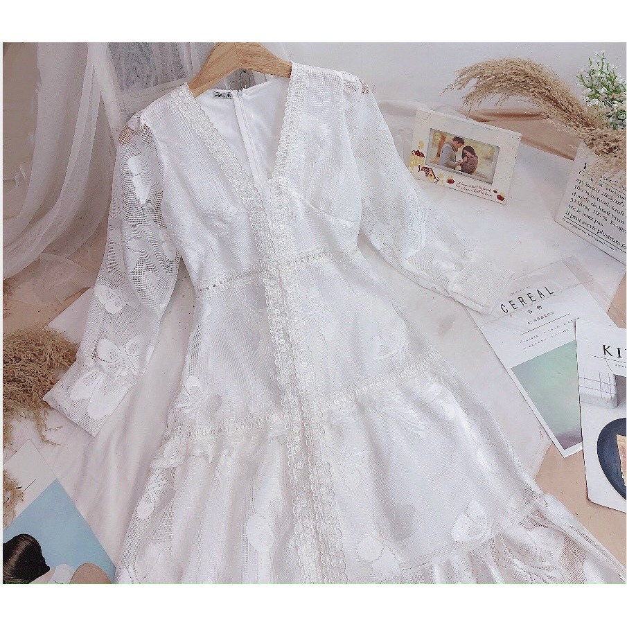 [RL09] ﻿Đầm Maxi Tay Dài Phồng Vai Cổ V Viền Ren Bo Eo Đuôi Xòe Tầng - Vải Ren - 1 Màu Trắng - Dành Cho Nàng Đi Tiệc | BigBuy360 - bigbuy360.vn