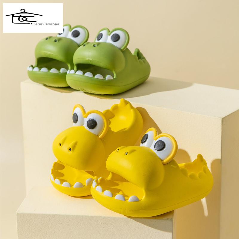 Dép Sandal Bít Mũi Đế Mềm Chống Trượt Chống Nước In Hình Hoạt Hình Dễ Thương