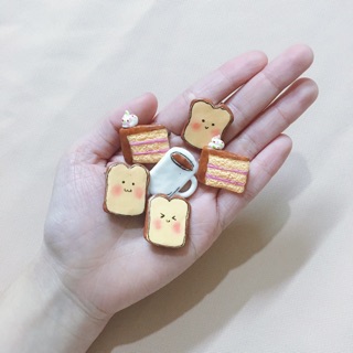 Pin cài đất sét handmade