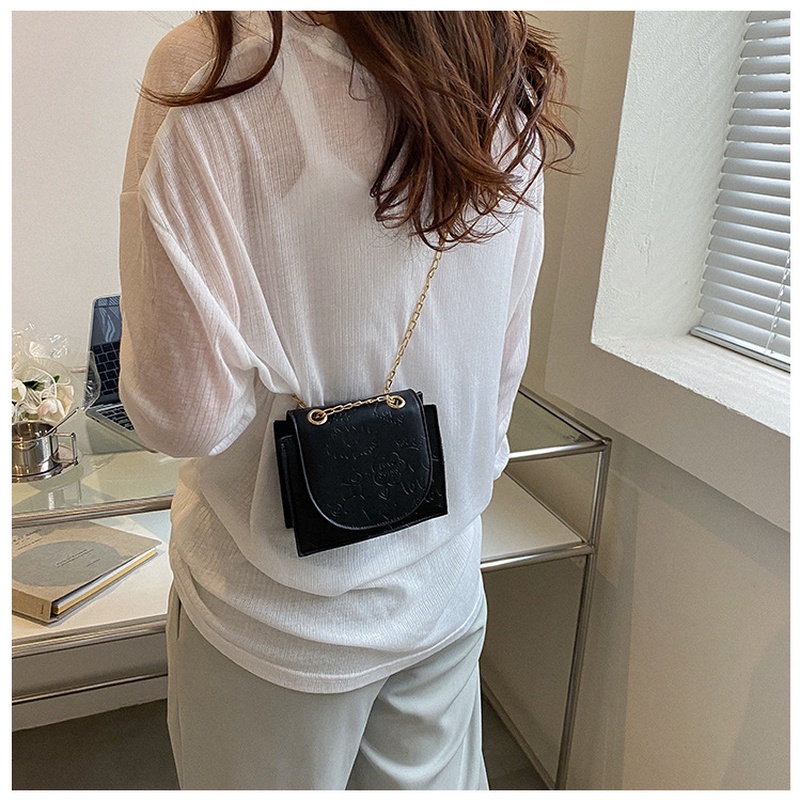 Túi Đeo Chéo Họa Tiết Dập Nổi Đơn Giản Mẫu Mới 2022 NB00354