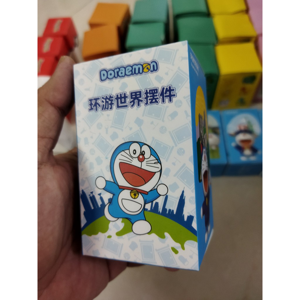 Đồ chơi mô hình Doraemon - chủ để các quốc gia, các nước, có hộp.