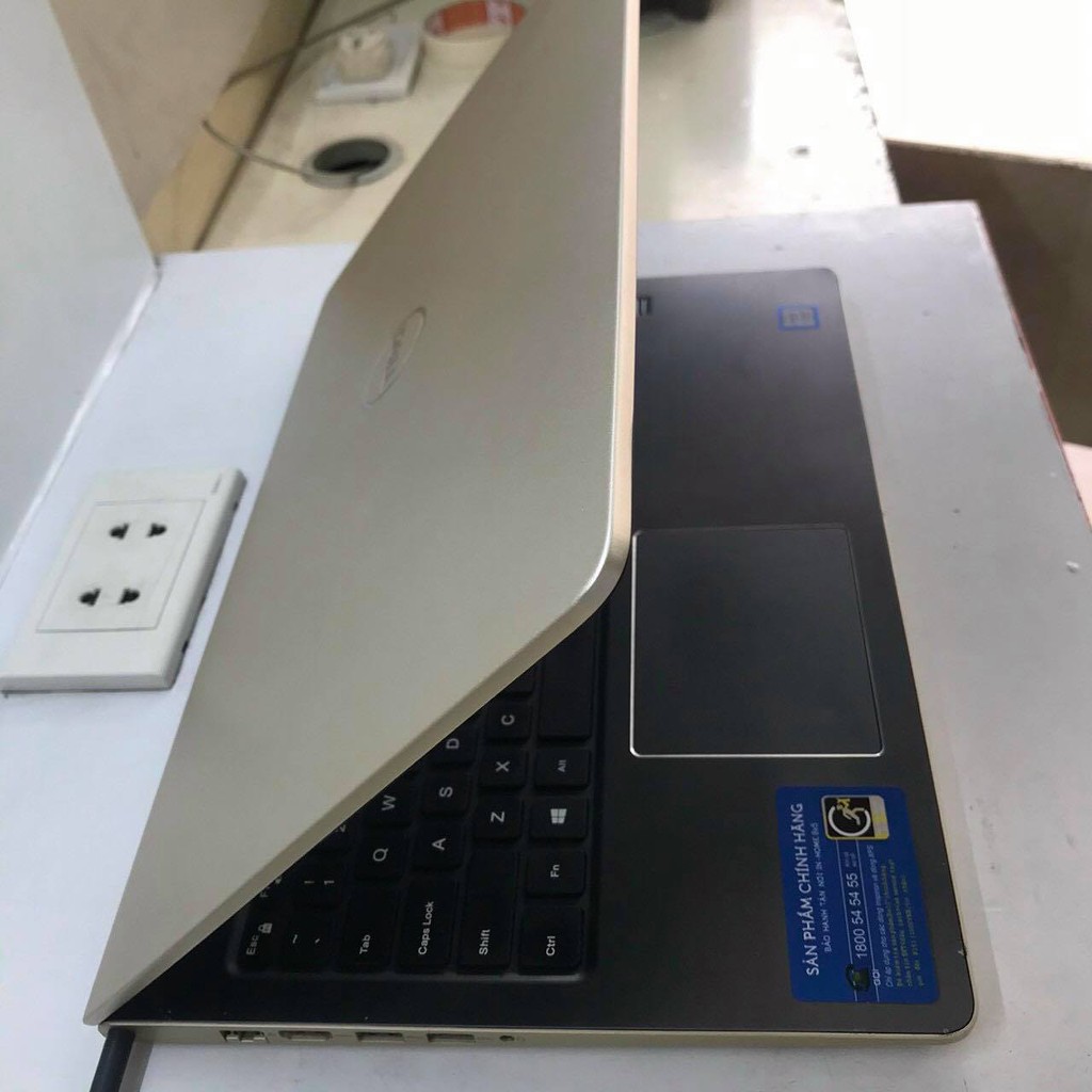 Máy Laptop Dell Vostro 15 5568 Intel Core i5-7200U 2.5GHz, 4gb ram, 480gb ssd, Vga Intel HD Graphics 620, 15.6 inch đep | BigBuy360 - bigbuy360.vn
