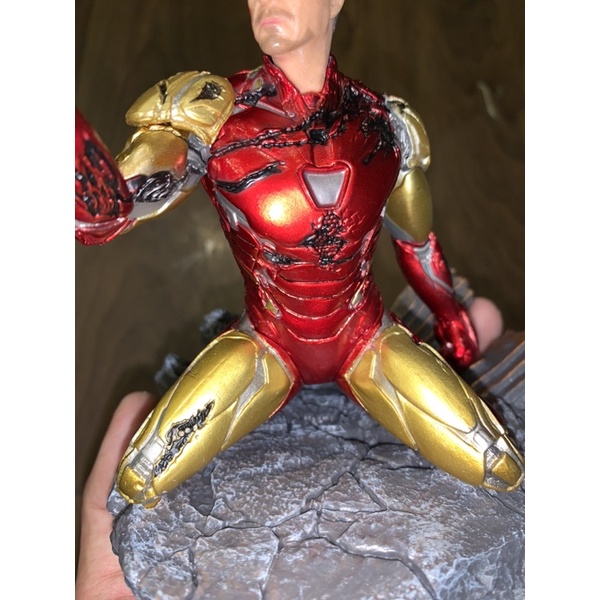 Mô hình Iron man tử trận Avengers trận chiến cuối cùng 16cm