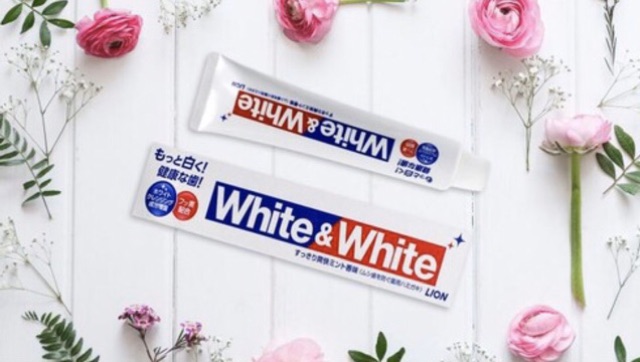 Combo 2 Tuýp Kem đánh trắng răng Nhật Bản WHITE &amp; WHITE Lion 150g☘️