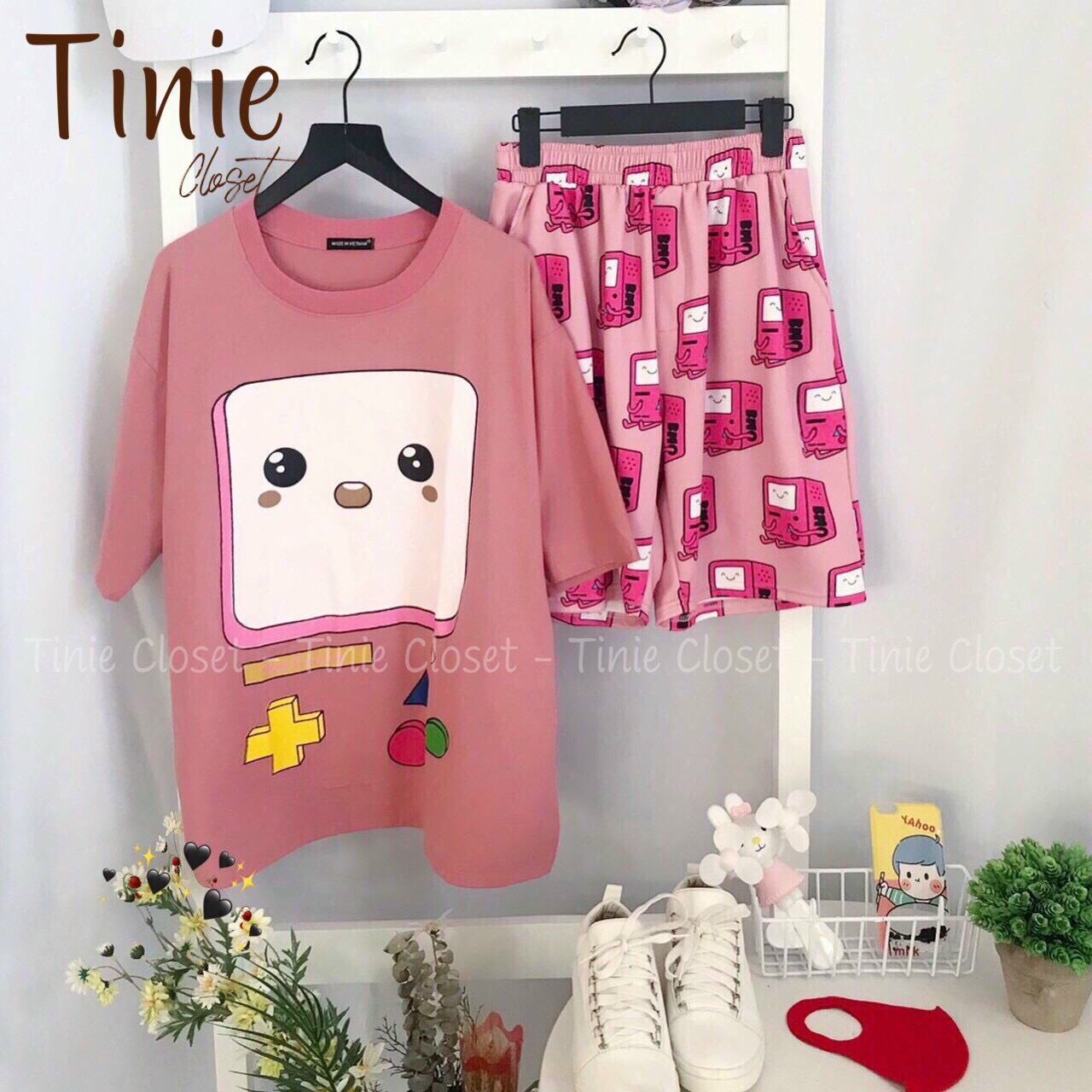 Set đồ bộ hoạt hình nam nữ form rộng Unisex Emo Tinie Closet, set bộ Áo thun+quần đùi Freesize