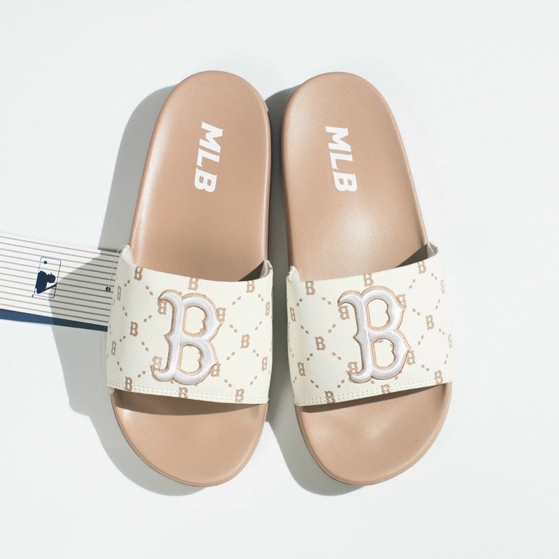 Dép quai ngang M-L.B thêu kem size nam nữ số lượng ít