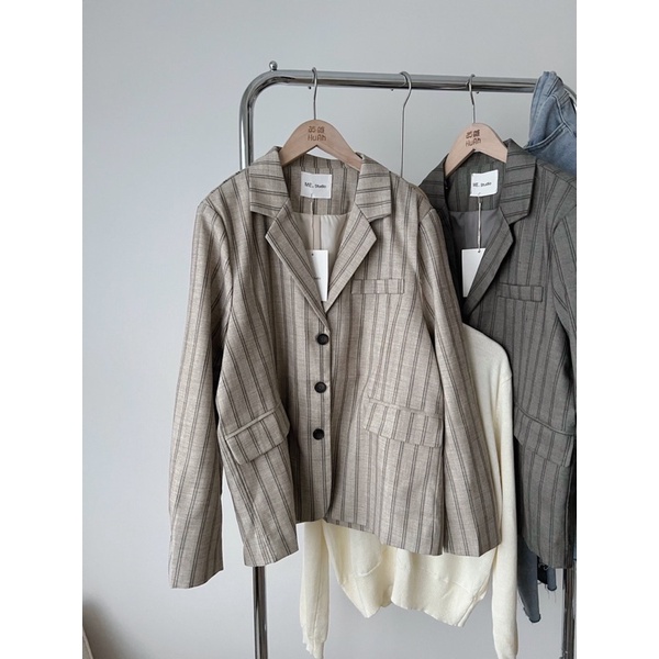 Áo blazer sọc dọc