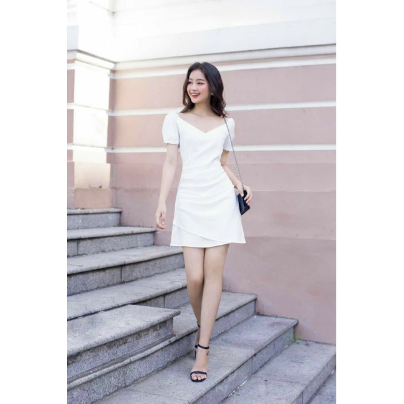 Đầm dạo phố chéo ngực xếp li