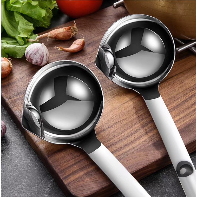 Muỗng lọc dầu/nước dùng KATELV bằng thép không gỉ 304 tiện dụng cho nhà bếp
