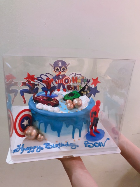 bánh sinh nhật siêu nhân cho bé trai