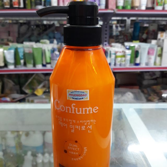 Xả khô tạo kiểu tóc .