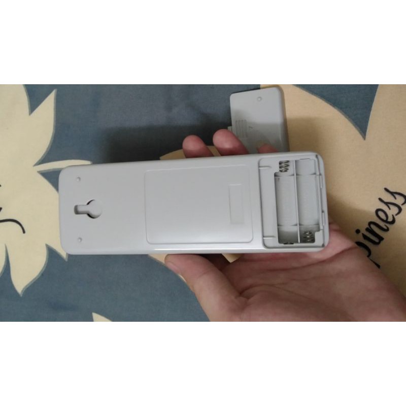 remote điều khiển máy lạnh Toshiba