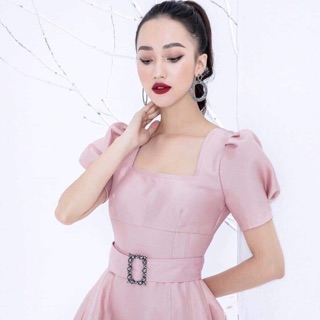 Váy công chúa hồng