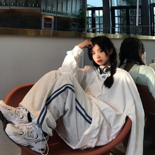 [ ORDER] Cả set gồm áo hoodie + quần thể thao ống suông có dây rút