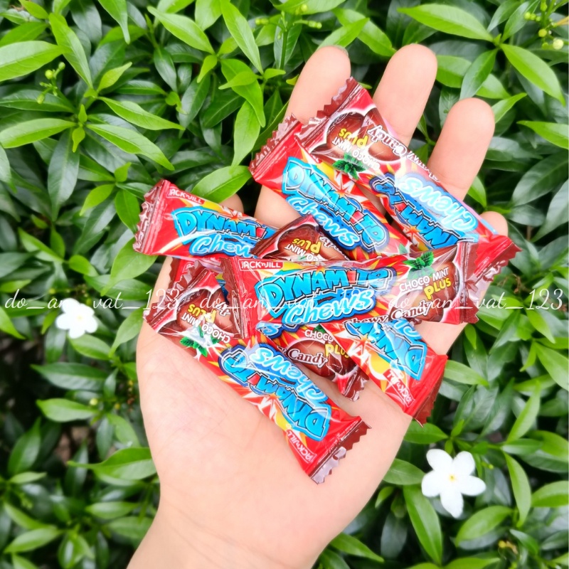 Kẹo socola nhân bạc hà 3 viên Dynamite Thái Lan gói 125g