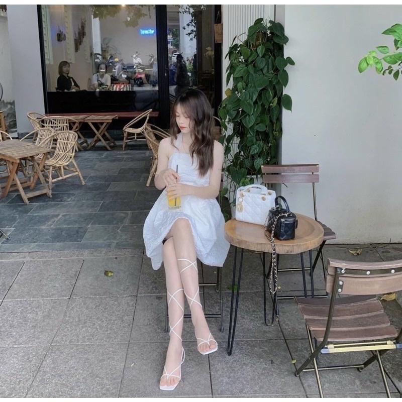 Váy xốp cổ yếm đan lưng nơ tiểu thư