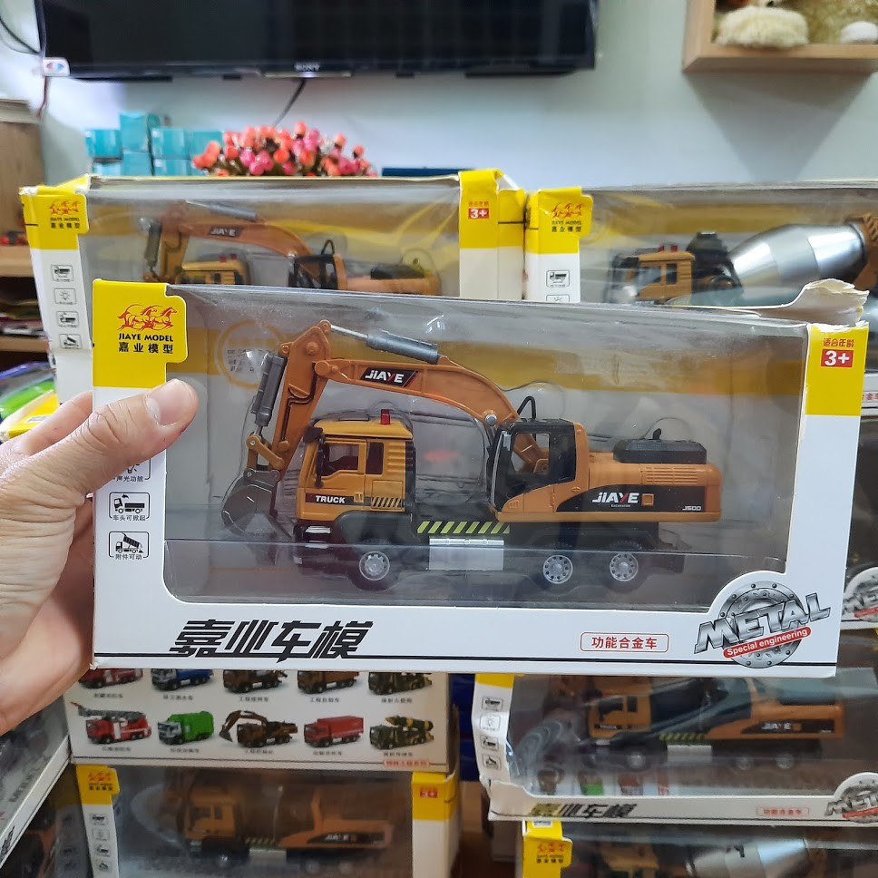 Mô hình xe cẩu xúc 1:50 xe bằng hợp kim và nhựa có âm thanh và đèn xe đồ chơi trẻ em