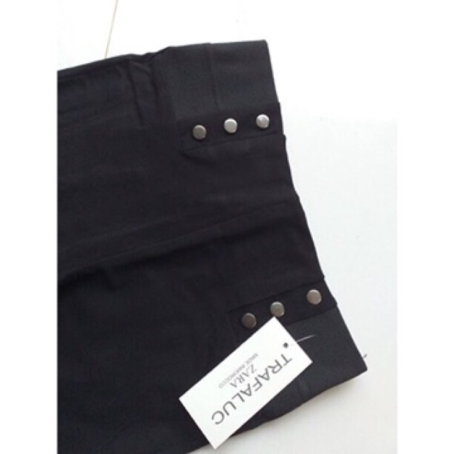 Quần legging cạp cao 6 khuy | BigBuy360 - bigbuy360.vn