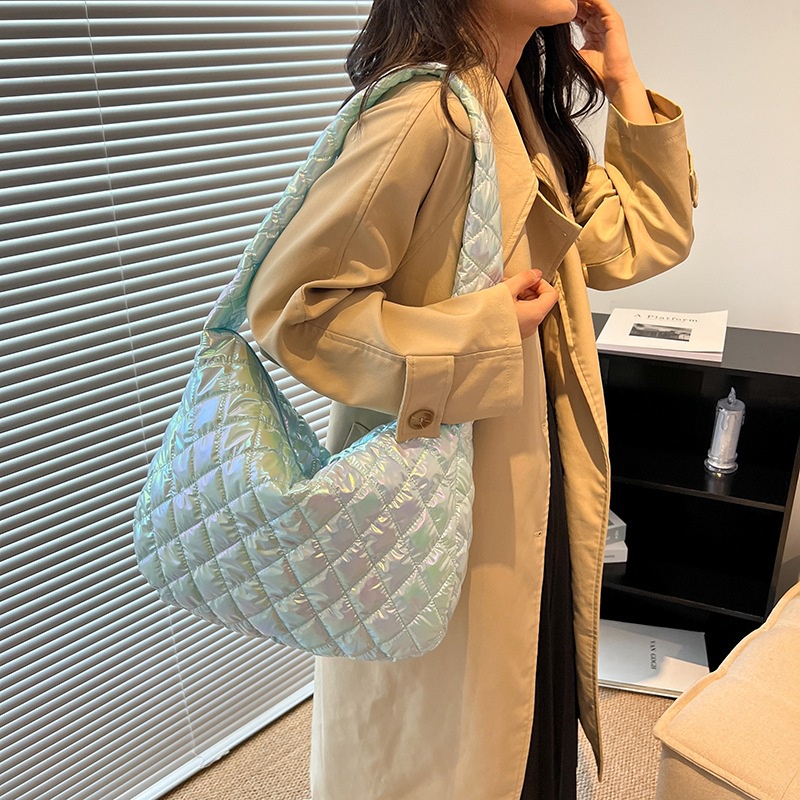 Túi Tote Đeo Chéo Sức Chứa Lớn Xếp Ly Đính Kim Cương Thời Trang Phong Cách Phương Tây