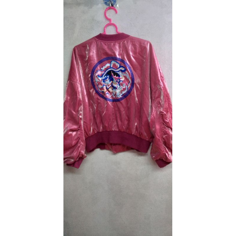 siêu phẩm bomber hàng tuyển