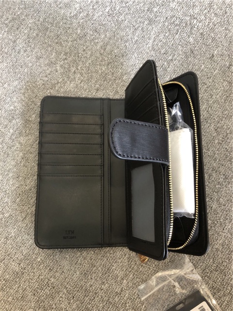 𝐕𝐢́ 𝐋𝐘𝐍 dài - 𝐌𝐚̂̃𝐮 𝐦𝐨̛́𝐢