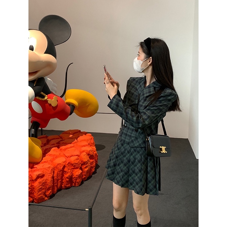 Set blazer gồm áo và chân váy kẻ 2022