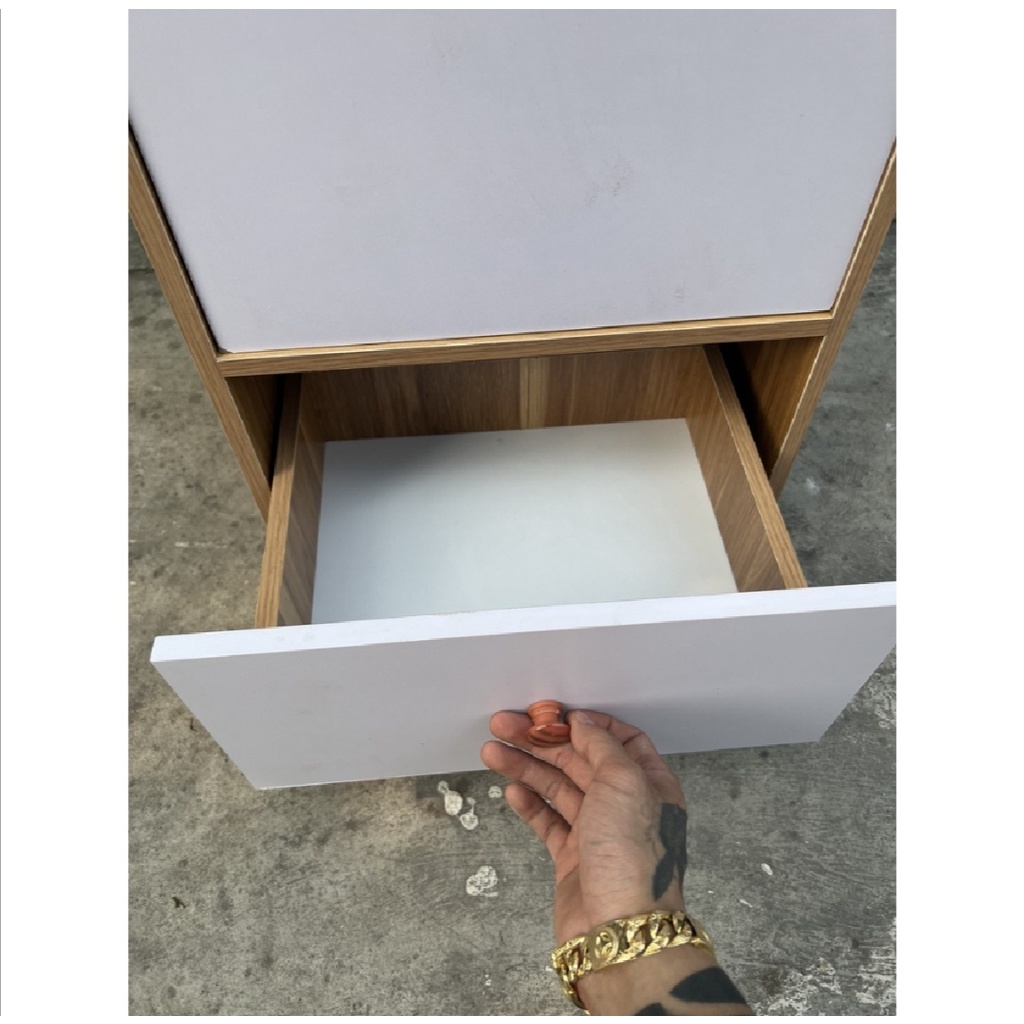 Tủ gỗ đựng đồ, quần áo trẻ em. Mẫu 1: 120 x 40 x 30cm. Mẫu 2: 120 x 60 x 30cm. MDF cao cấp. Khoan sẵn lỗ, lắp dễ dàng