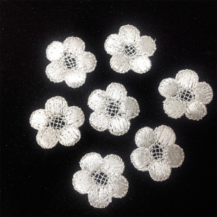 Hoa thêu hình bông mai đẹp