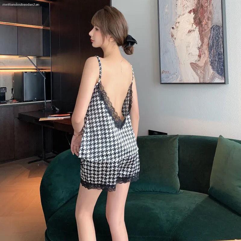 Bộ đồ ngủ 2 mảnh cổ V phong cách Hàn Quốc cho nữ | BigBuy360 - bigbuy360.vn