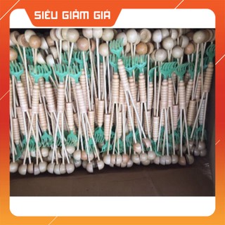 Đấm lưng gỗ có đầu gãi tiện dụng