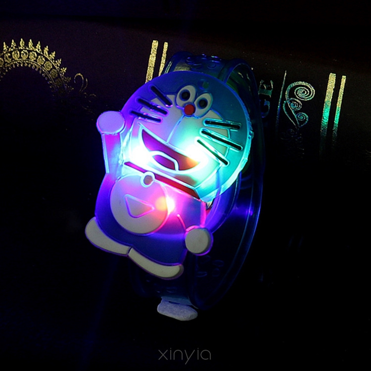 Đồng Hồ Đeo Tay Kiểu Dáng Hoạt Hình Dễ Thương Có Đèn Led